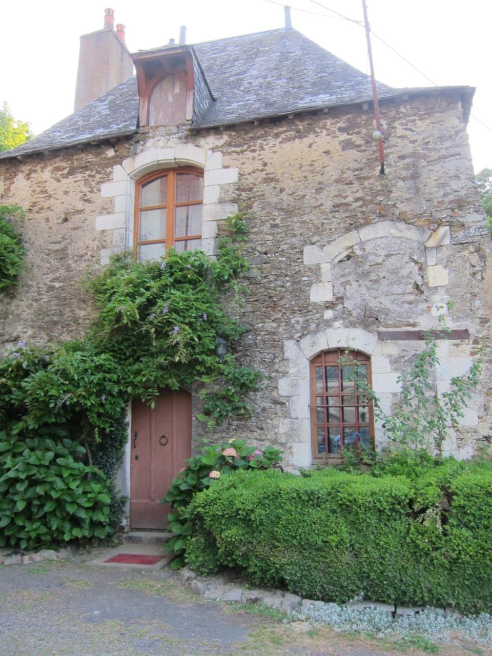 Bed and Breakfast Château Le Breil Cholet Exterior foto